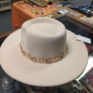 Elegant Cream Hat with Gold Chain Accent